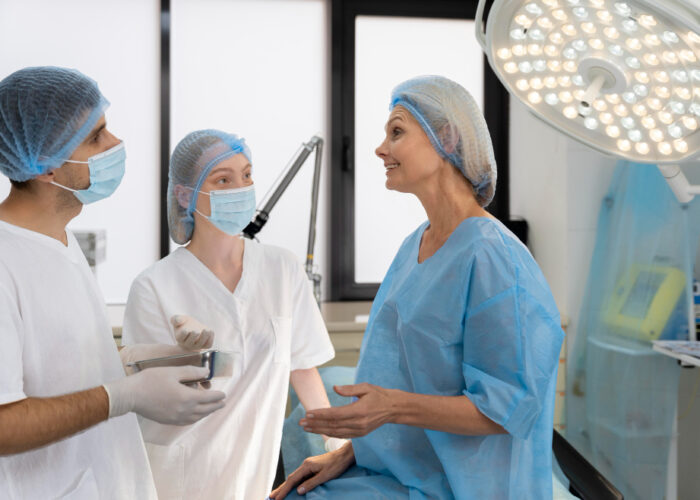 What Does a Cosmetic Surgeon Malaysia Do?